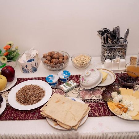 Bjnihouse, Guest House Экстерьер фото